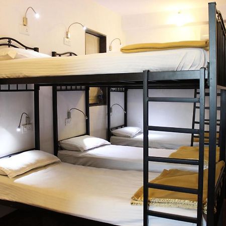 Hostel Mumbai By Maharana Inn Екстериор снимка