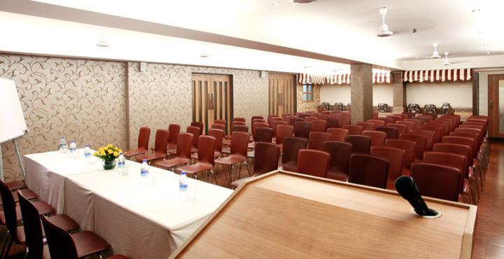 Hostel Mumbai By Maharana Inn Екстериор снимка