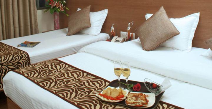 Hostel Mumbai By Maharana Inn Екстериор снимка
