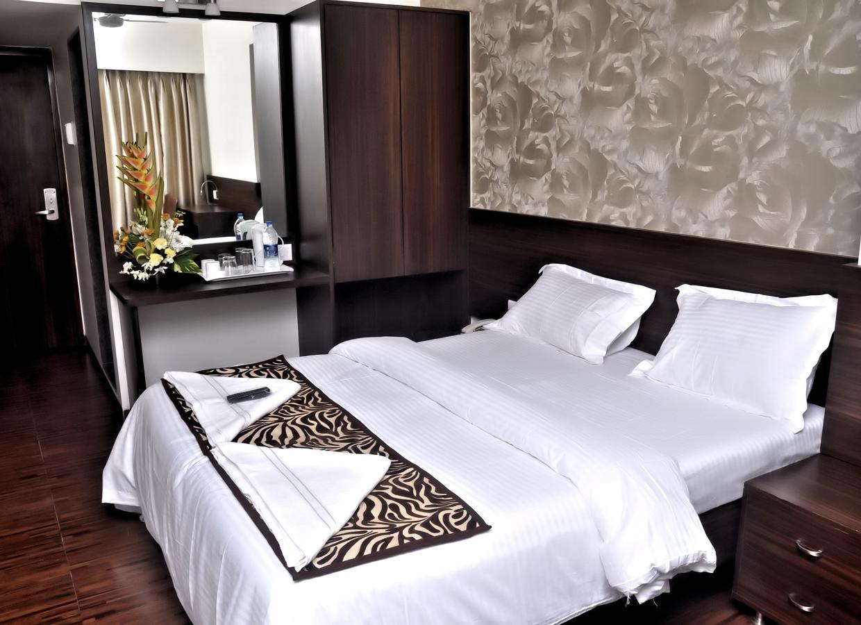 Hostel Mumbai By Maharana Inn Екстериор снимка