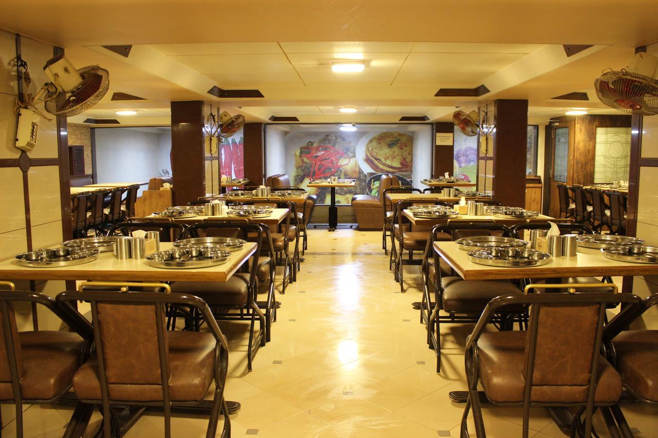 Hostel Mumbai By Maharana Inn Екстериор снимка