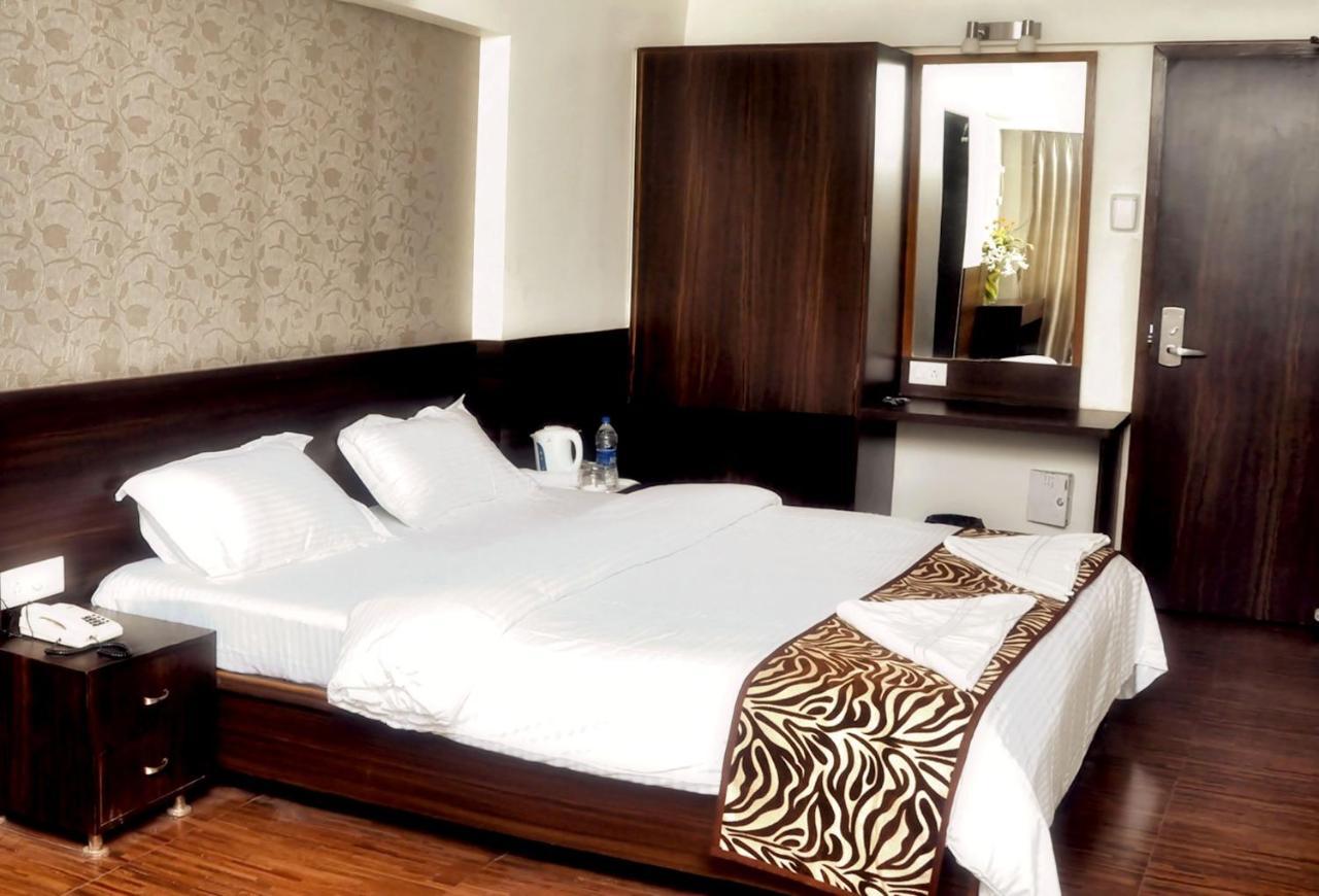 Hostel Mumbai By Maharana Inn Екстериор снимка