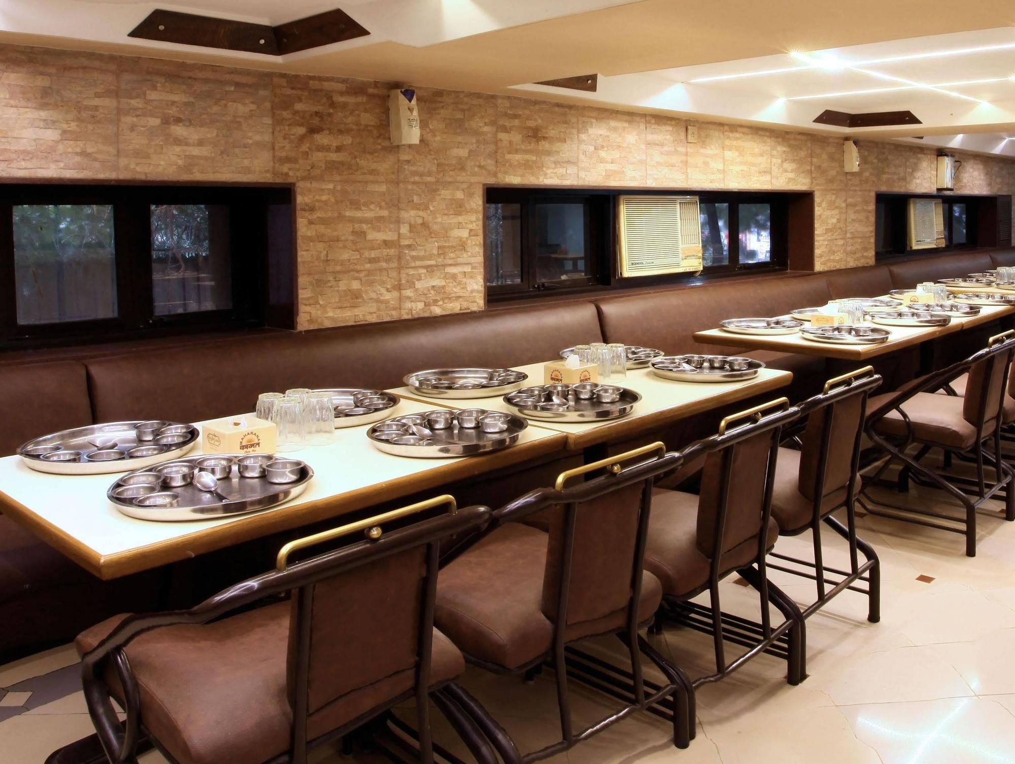 Hostel Mumbai By Maharana Inn Екстериор снимка