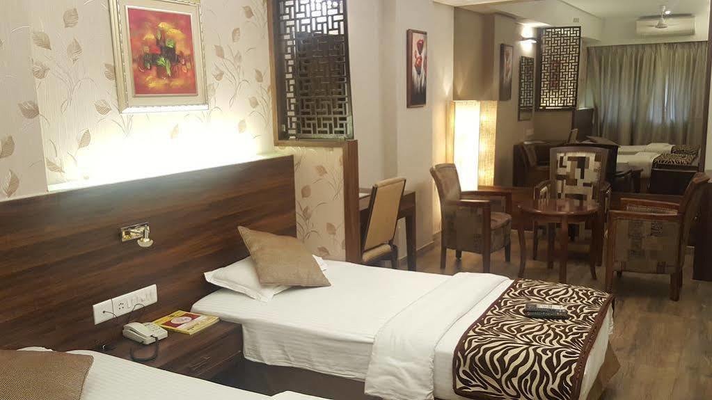 Hostel Mumbai By Maharana Inn Екстериор снимка